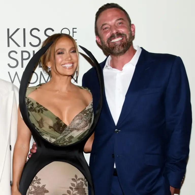 Jennifer Lopez & Ben Affleck’s Awkward Encounter at Kiss of the Spider Woman Premiere